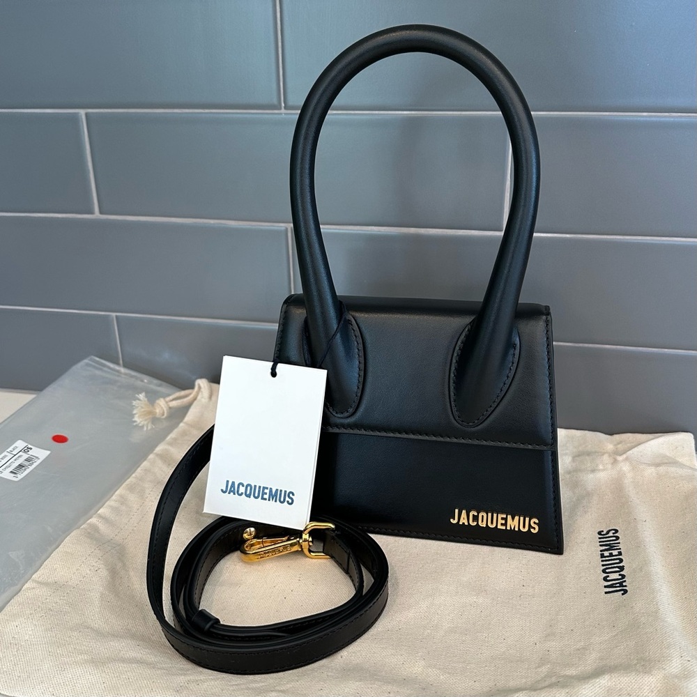 NWT Jacquemus The medium Chiquito Le Chiquito Moyen Black Leather Top Handle Bag